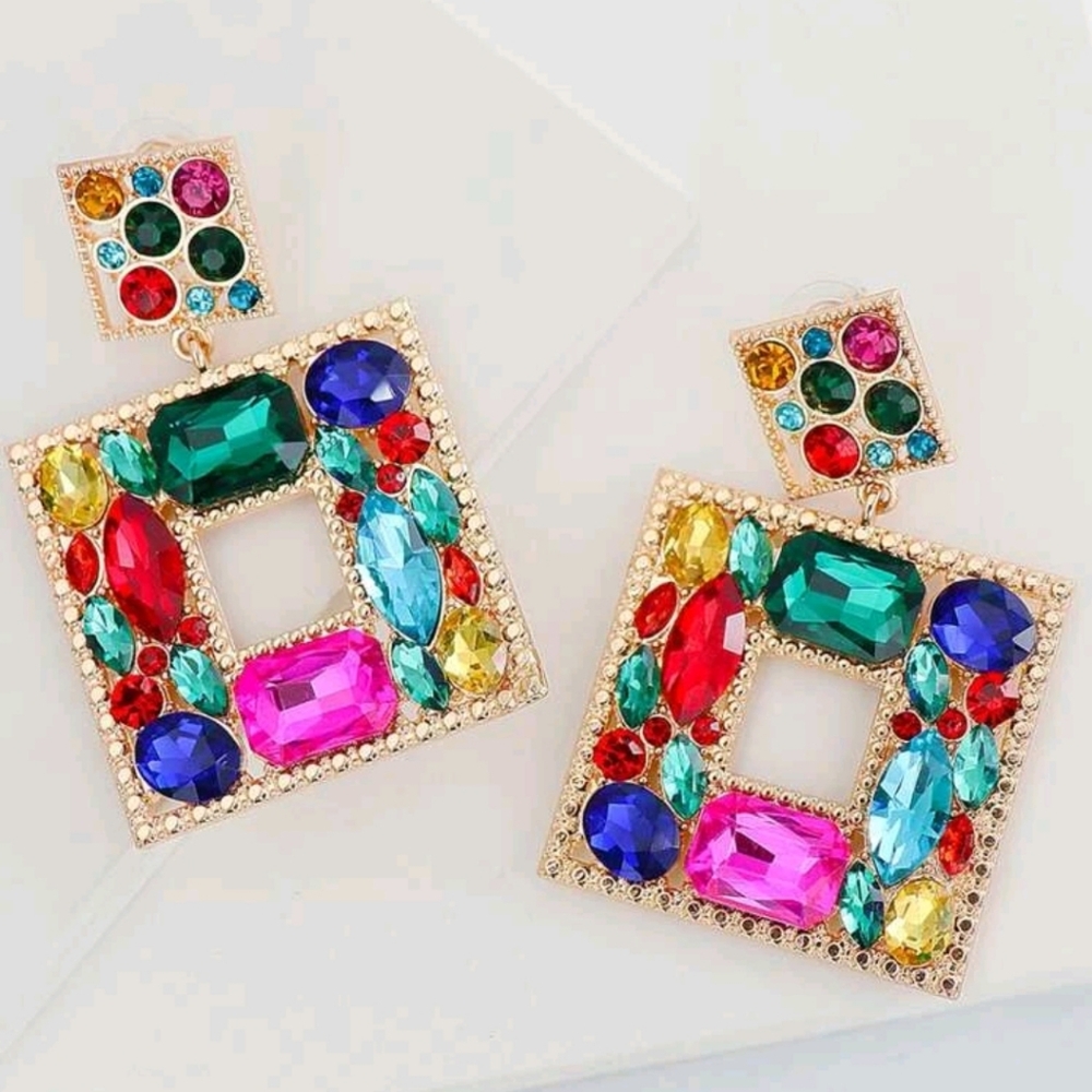 Luxe Prism Square Drop Earrings - Picture 4 of 6